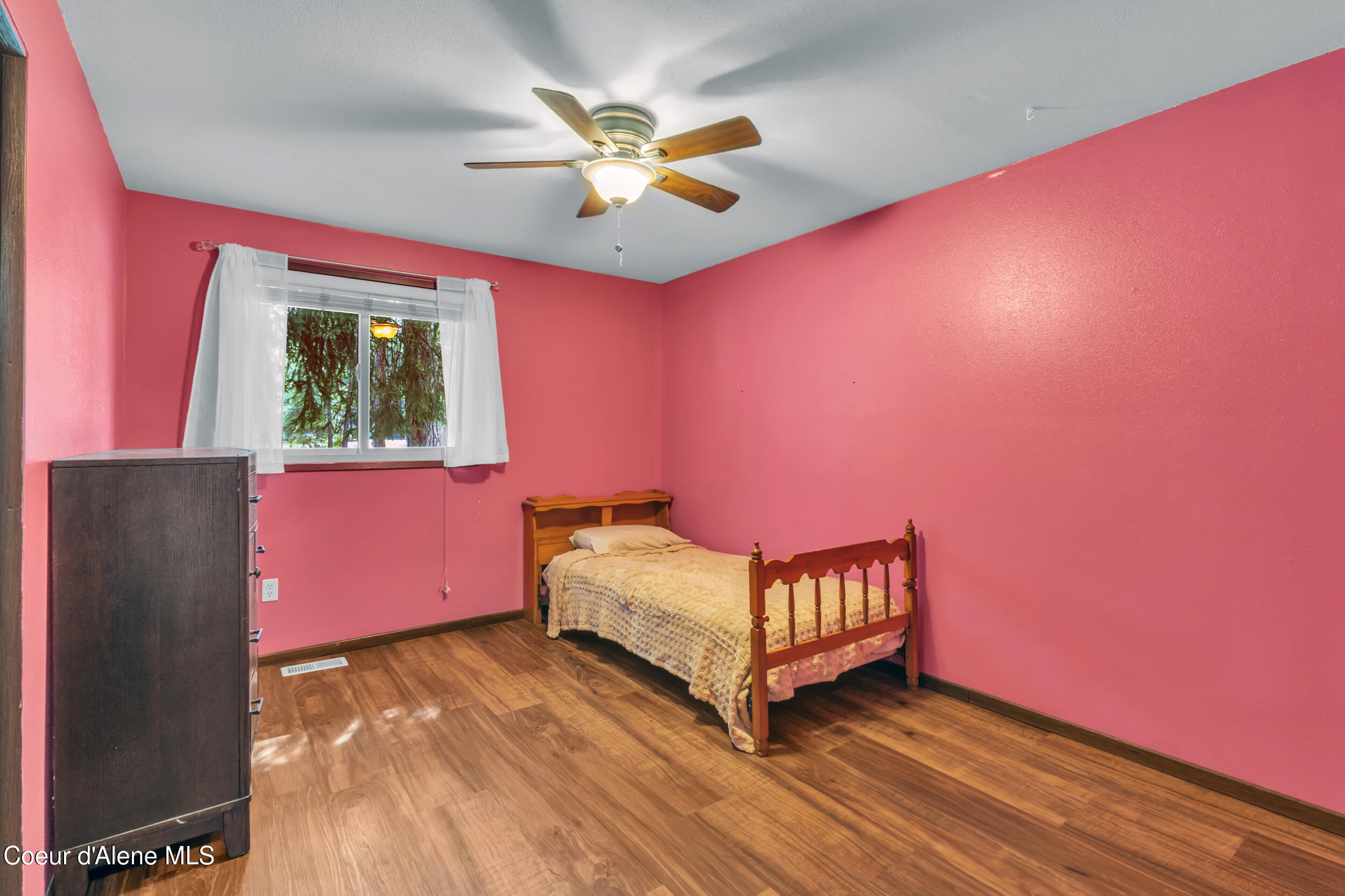 222 South Ross Point Road Post Falls, ID 83854 - Photo 22 of 47 22. Guest Bedroom 1