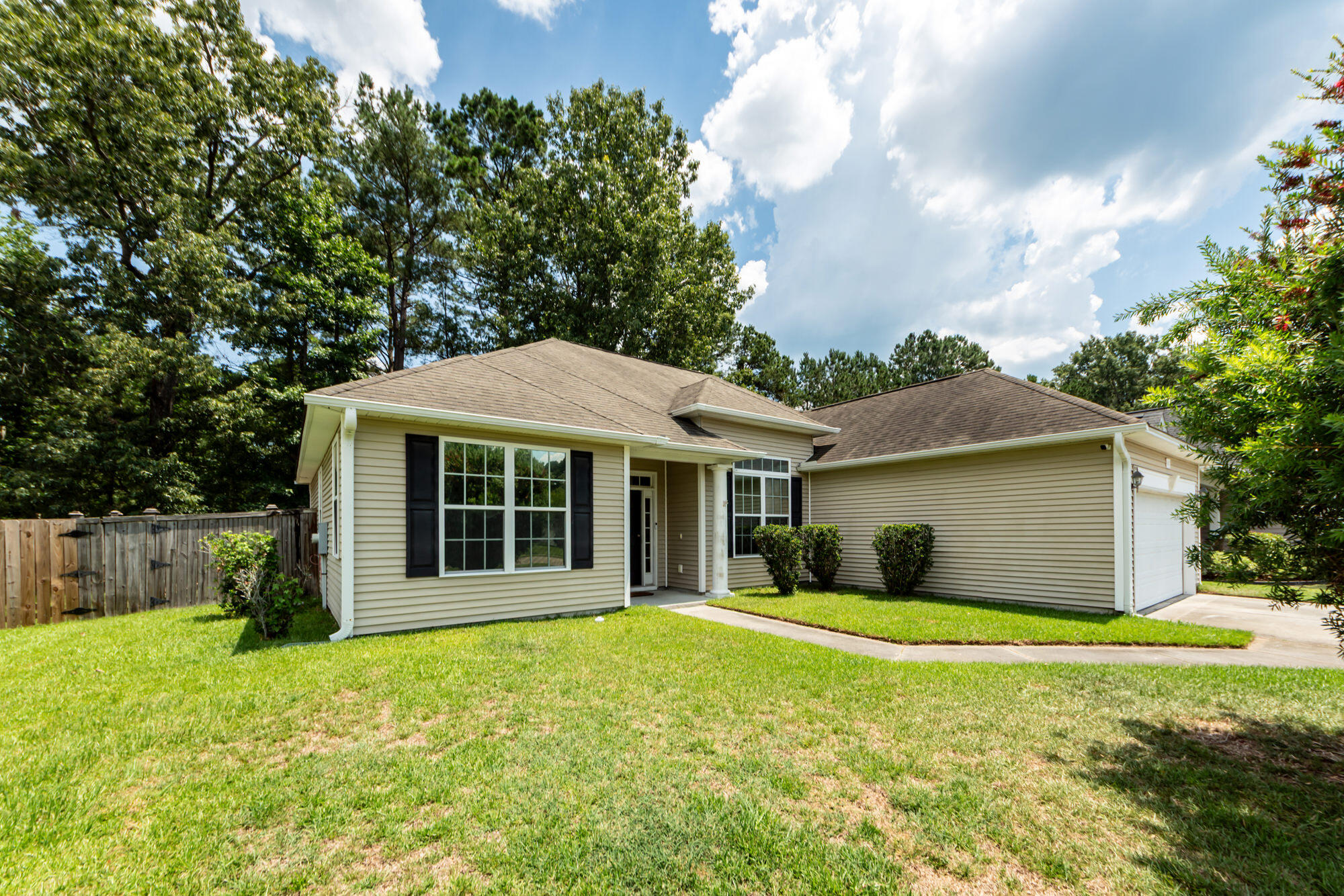 402 Black Horse Road Moncks Corner, SC 29461 - Photo 37 of 38