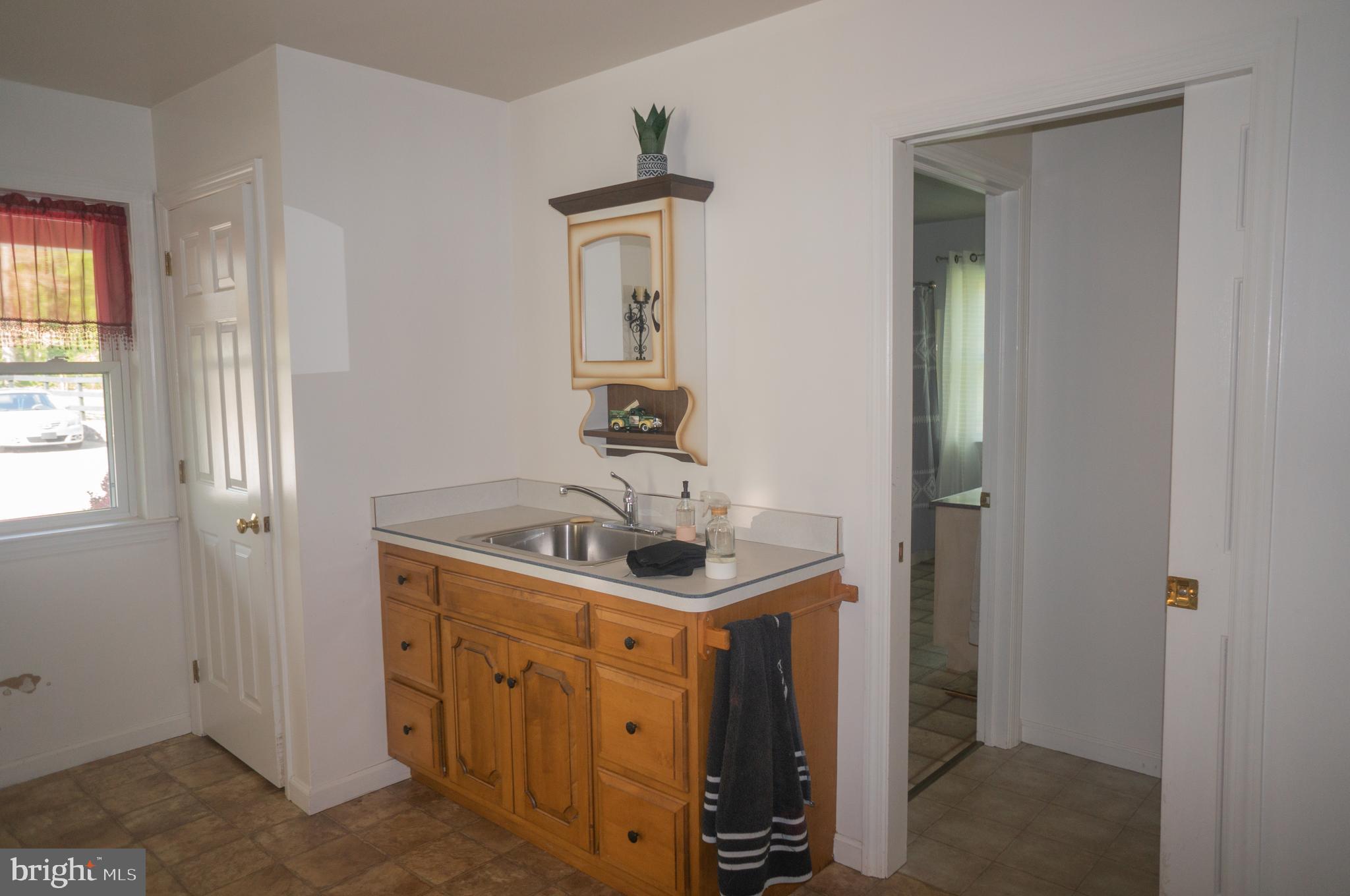 303 South Kinzer Road Paradise, PA 17562 - Photo 43 of 94