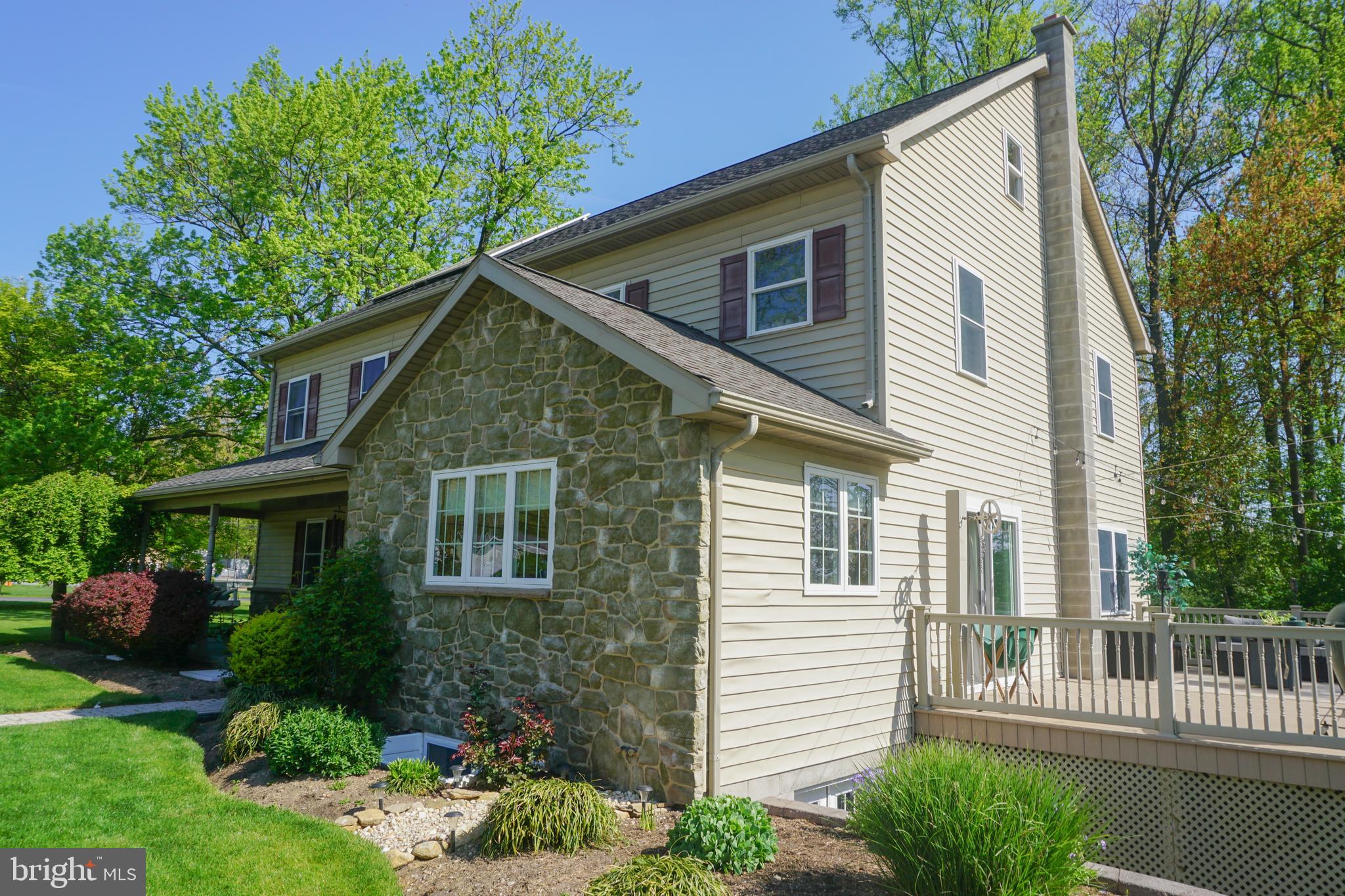 303 South Kinzer Road Paradise, PA 17562 - Photo 7 of 94