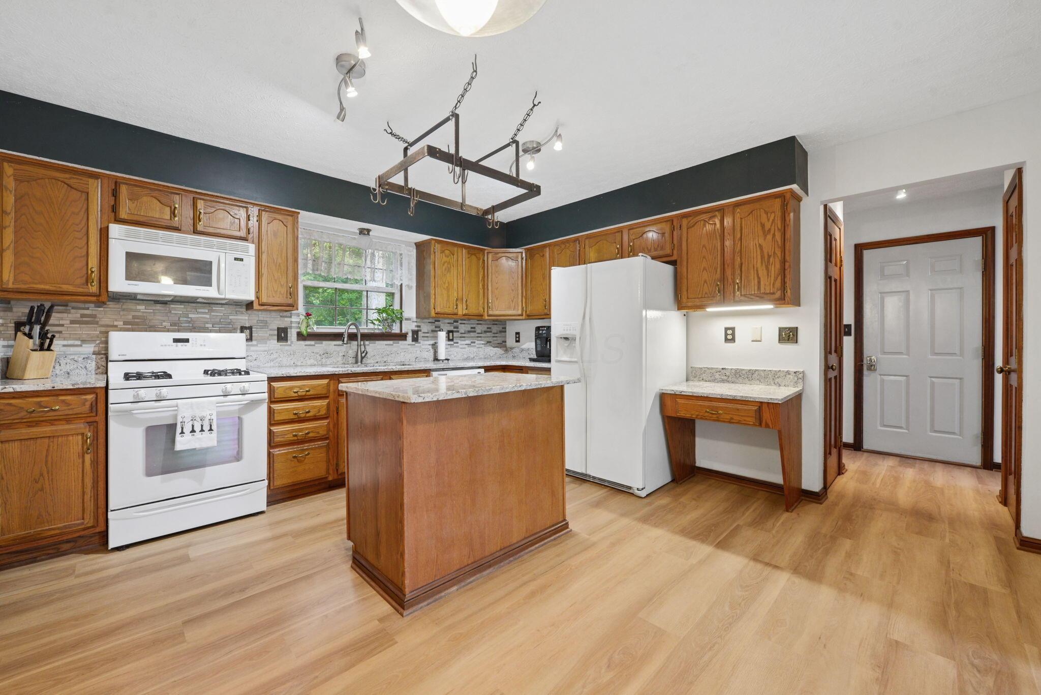 5846 Houchard Road Dublin, OH 43016 - Photo 19 of 43