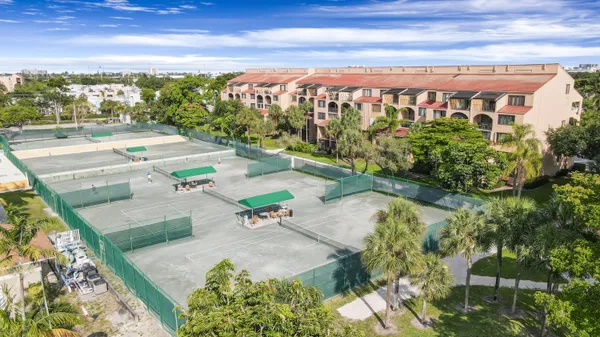 $3,000 | 755 Dotterel Road, Delray Beach, FL 33444