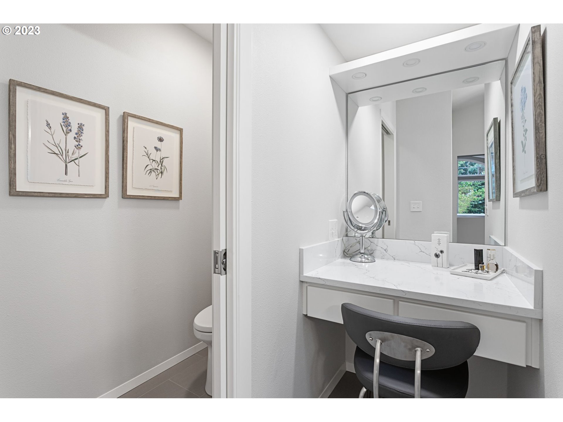 9807 Northwest Silver Ridge Loop Portland, OR 97229 - Photo 21 of 28 Gallery Image 21