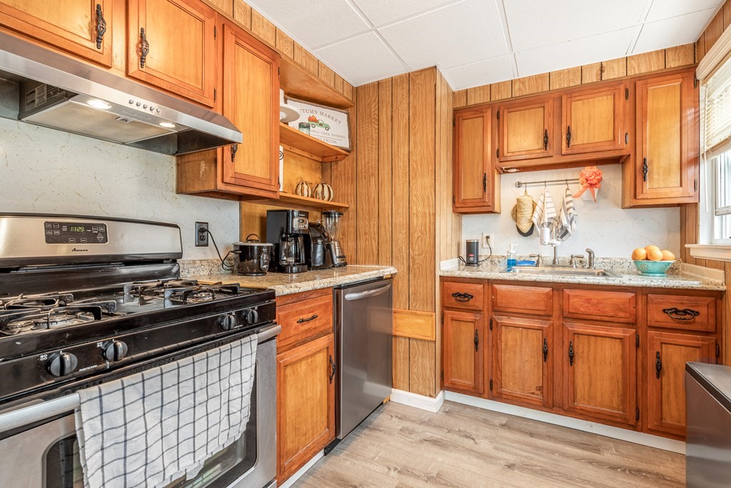 255 North Shore Road Revere, MA 02151 - Photo 14 of 33 Gallery Image 14