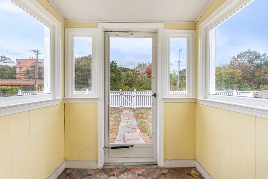 255 North Shore Road Revere, MA 02151 - Photo 3 of 33 Gallery Image 3