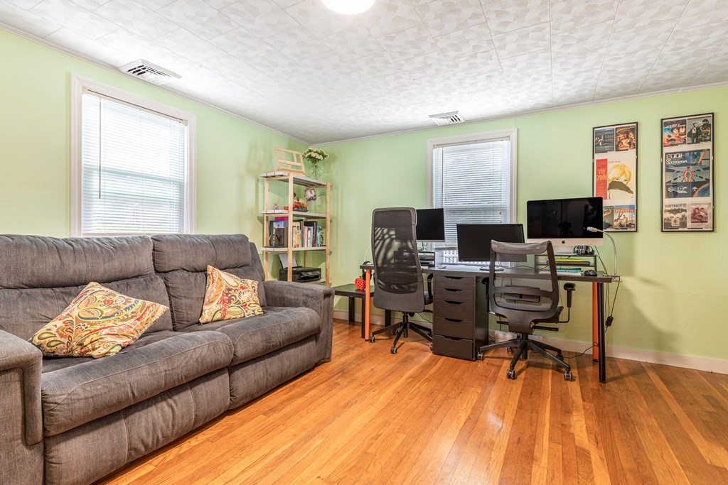 255 North Shore Road Revere, MA 02151 - Photo 4 of 33 Gallery Image 4
