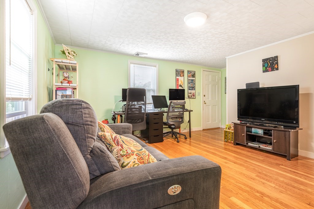 255 North Shore Road Revere, MA 02151 - Photo 7 of 33 Gallery Image 7