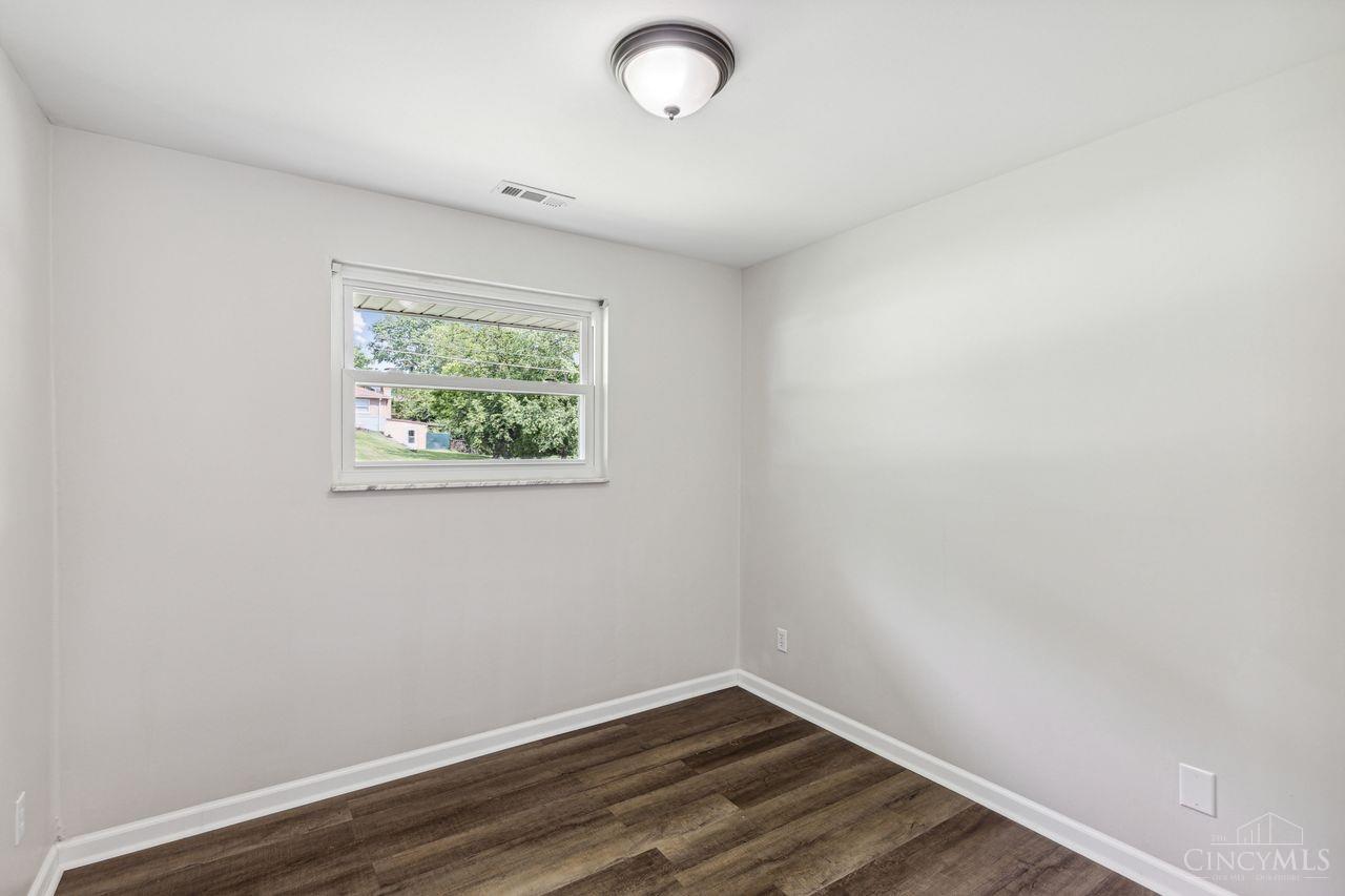 271 Anderson Ferry Road Cincinnati, OH 45238 - Photo 21 of 36 Gallery Image 21