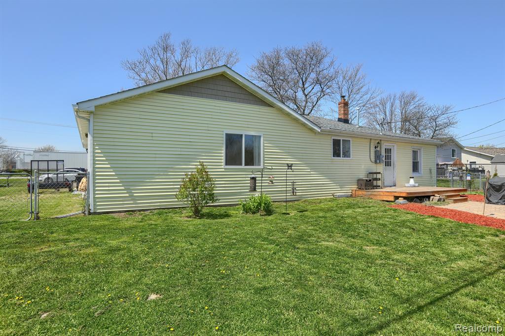400 Range Road Marysville, MI 48040 - Photo 25 of 30