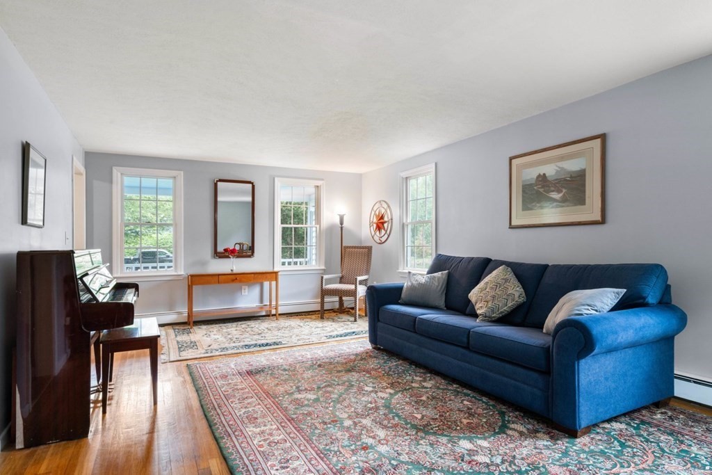91 Tilden Road Marshfield, MA 02050 - Photo 6 of 19 Gallery Image 6