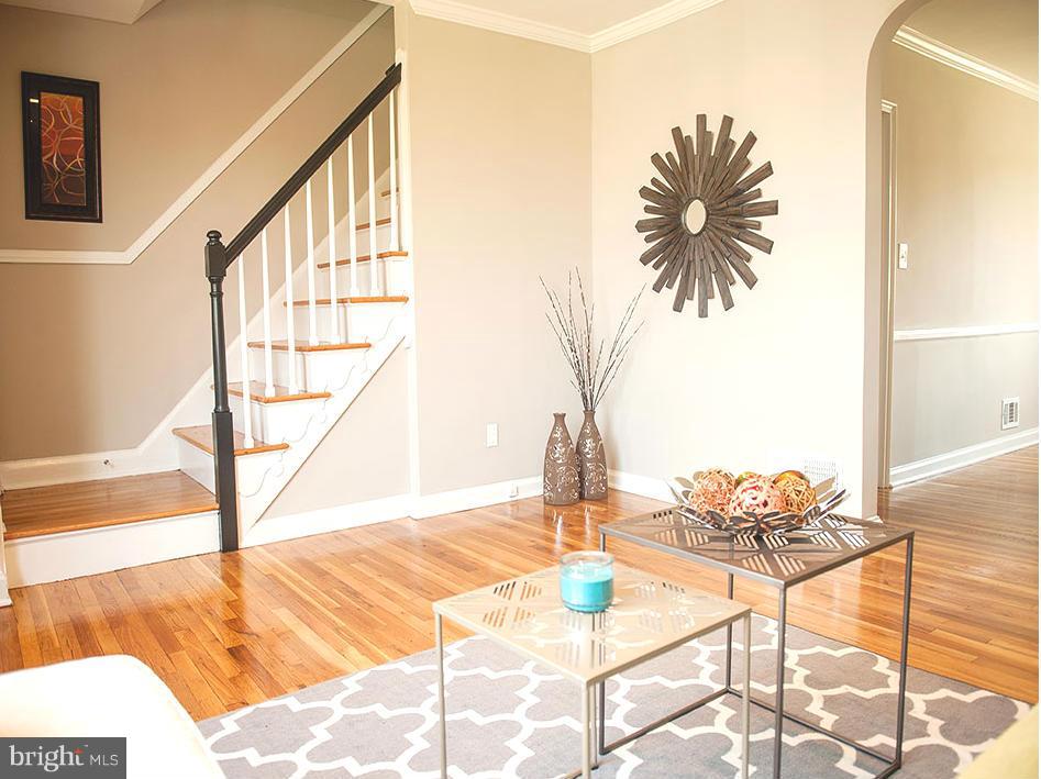 5404 Whitlock Road Baltimore, MD 21229 - Photo 1 of 26 Living Room