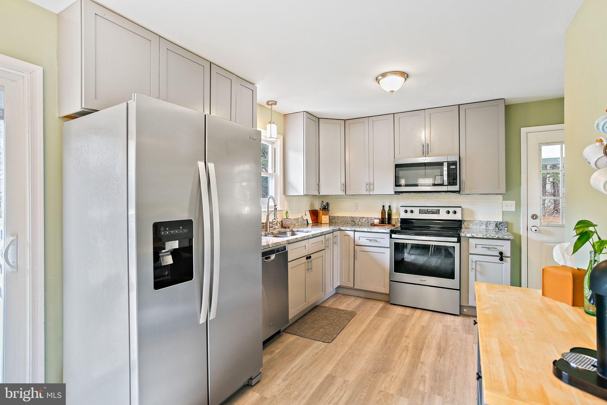 19028 Graystone Road White Hall, MD 21161 - Photo 8 of 44 Sparkling Remodeled Kitchen