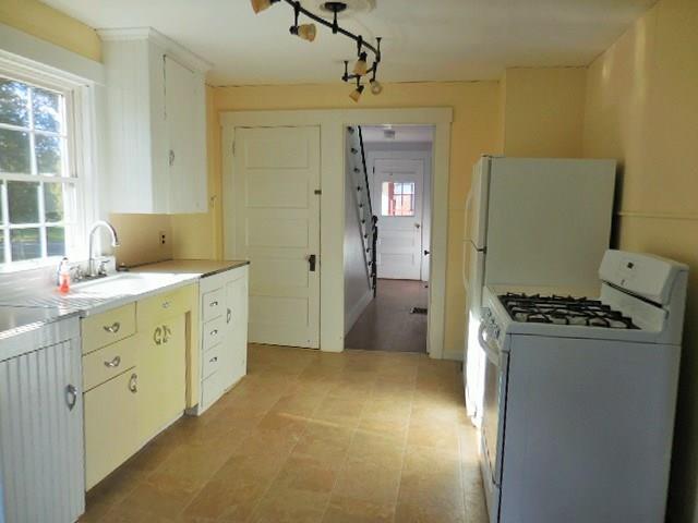 54 Stetson Road Corinna, ME 04928 - Photo 6 of 34 Photo