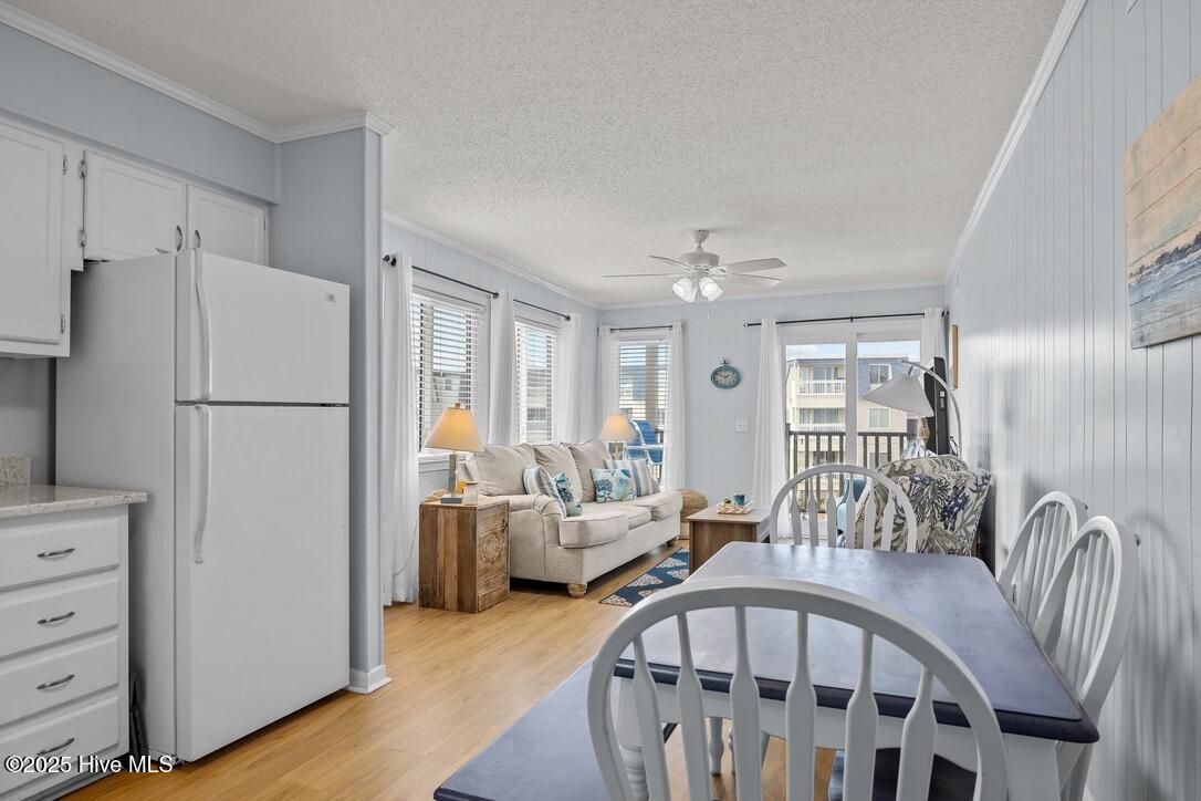 2008 East Fort Macon Road, Unit I 12 Atlantic Beach, NC 28512 - Photo 8 of 48 Kitchen Dining Combo