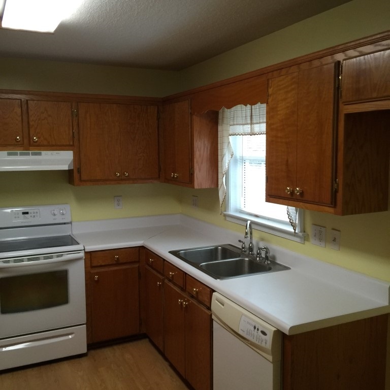 525 South Alexander Road Seneca, SC 29678 - Photo 5 of 21 Gallery Image 5