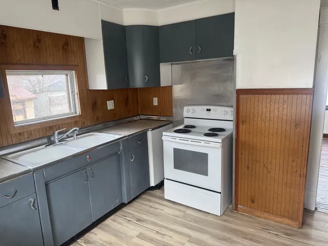 $199,900 | 954 Church Street, Richland Center, WI 53581