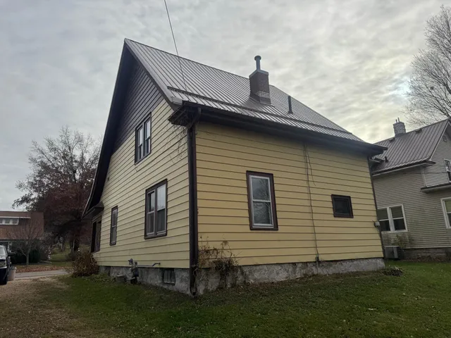 $199,900 | 954 Church Street, Richland Center, WI 53581