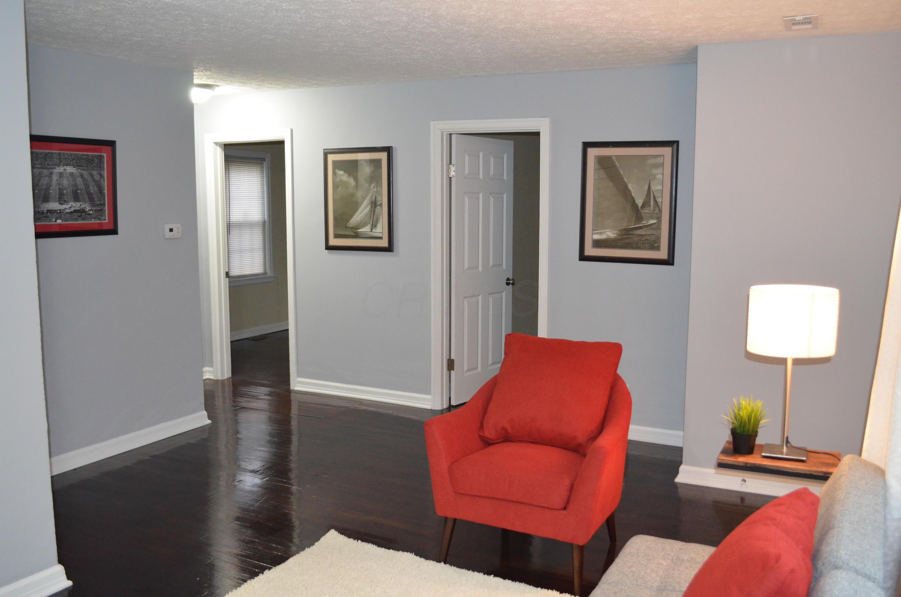 984 East Weber Road Columbus, OH 43224 - Photo 8 of 41