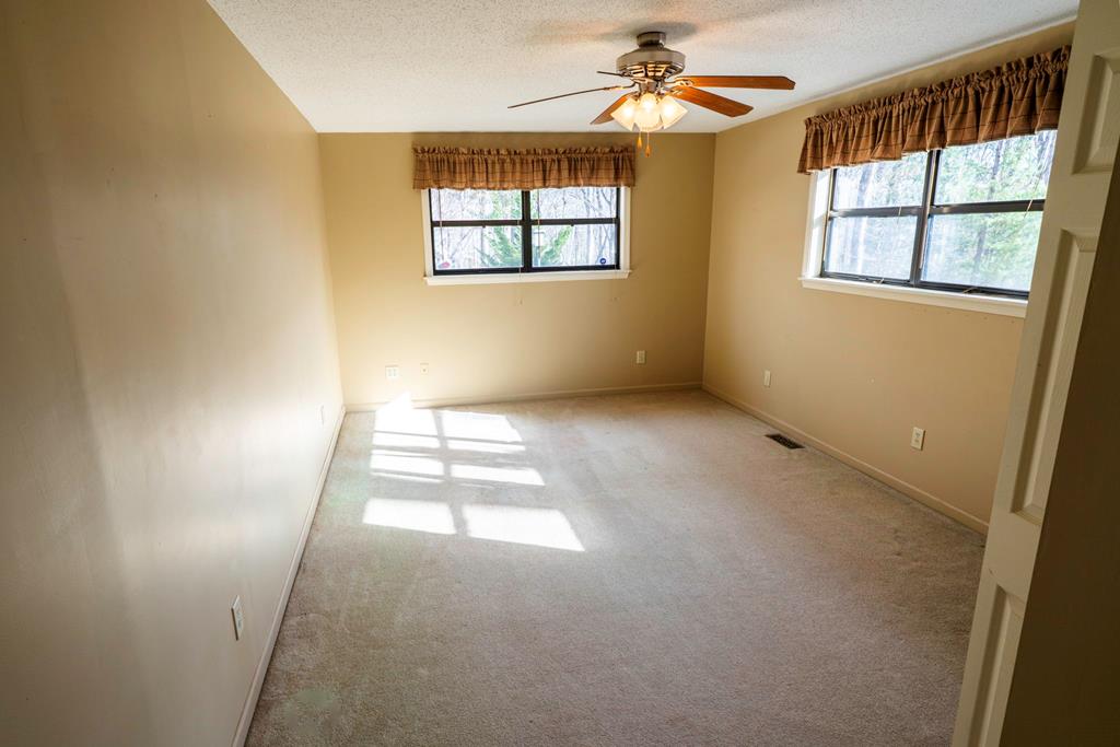 1054 Dickey Road Murphy, NC 28906 - Photo 21 of 28