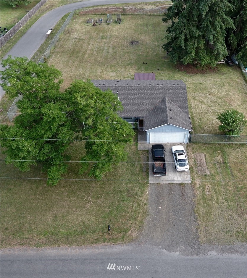 604 Rochester Street West Rainier, WA 98576 - Photo 5 of 8 Gallery Image 5