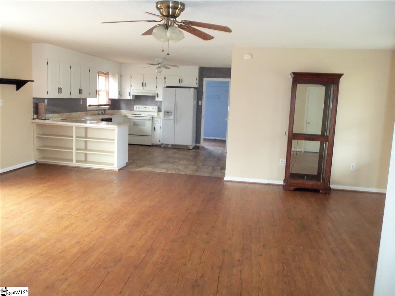 615 Keg Town Mill Road Chesnee, SC 29323 - Photo 7 of 28 Gallery Image 7
