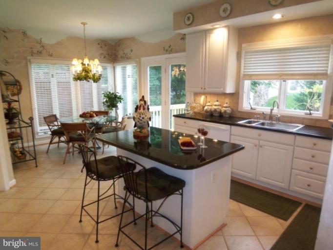 2063 Madrillon Road Vienna, VA 22182 - Photo 11 of 24 Kitchen