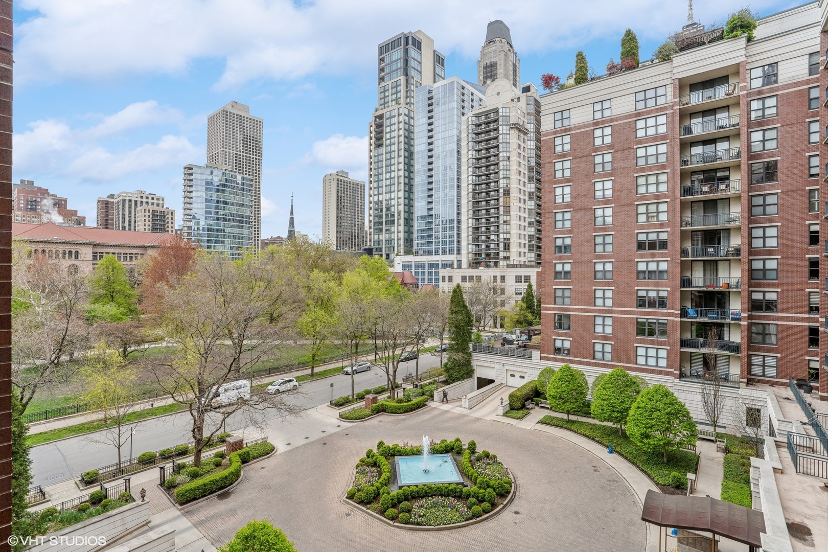 55 West Delaware Place, Unit 519 Chicago, IL 60610 - Photo 13 of 17