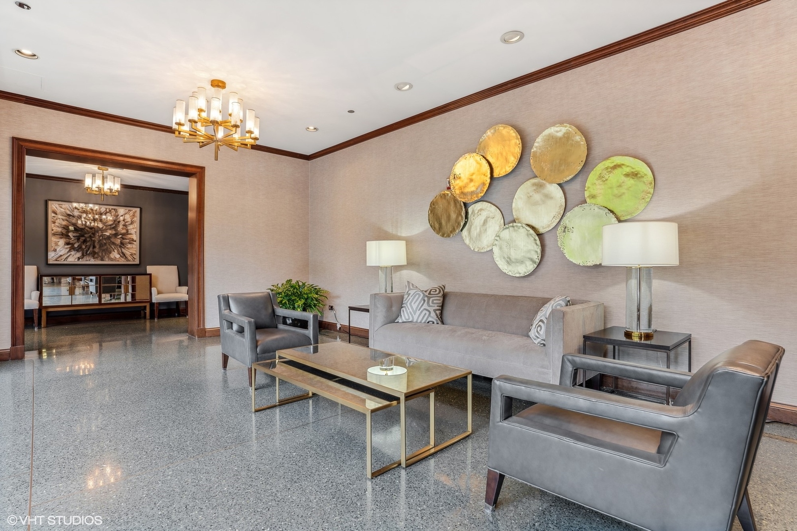 55 West Delaware Place, Unit 519 Chicago, IL 60610 - Photo 2 of 17