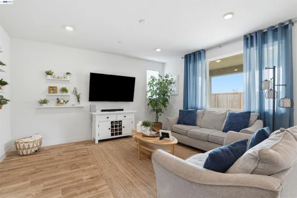 $635,000 | 1785 Flaxen Court, Manteca, CA 95337