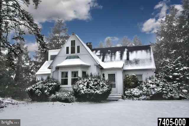 2235 Loucks Road York, PA 17408 - Photo 1 of 25 Gallery Image 1