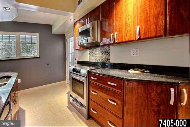 2235 Loucks Road York, PA 17408 - Photo 3 of 25 Gallery Image 3