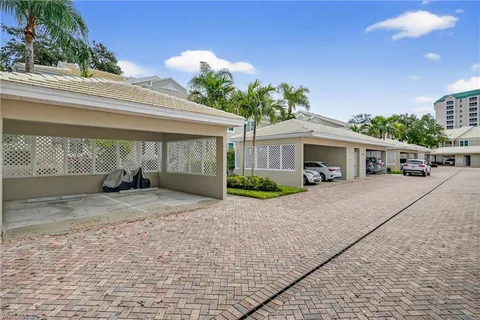 $599,000 | 5899 Chanteclair Drive, Unit 211, Naples, FL 34108