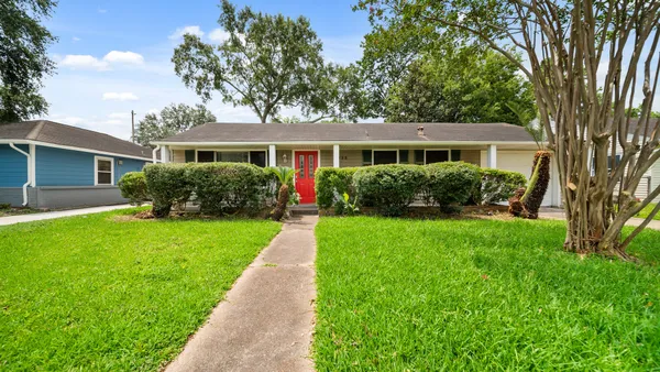 $1,825 | 7722 El Rancho Street, Houston, TX 77087