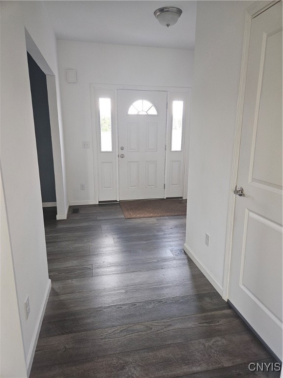 6709 Lowell Road Rome, NY 13440 - Photo 5 of 47 Front entrance