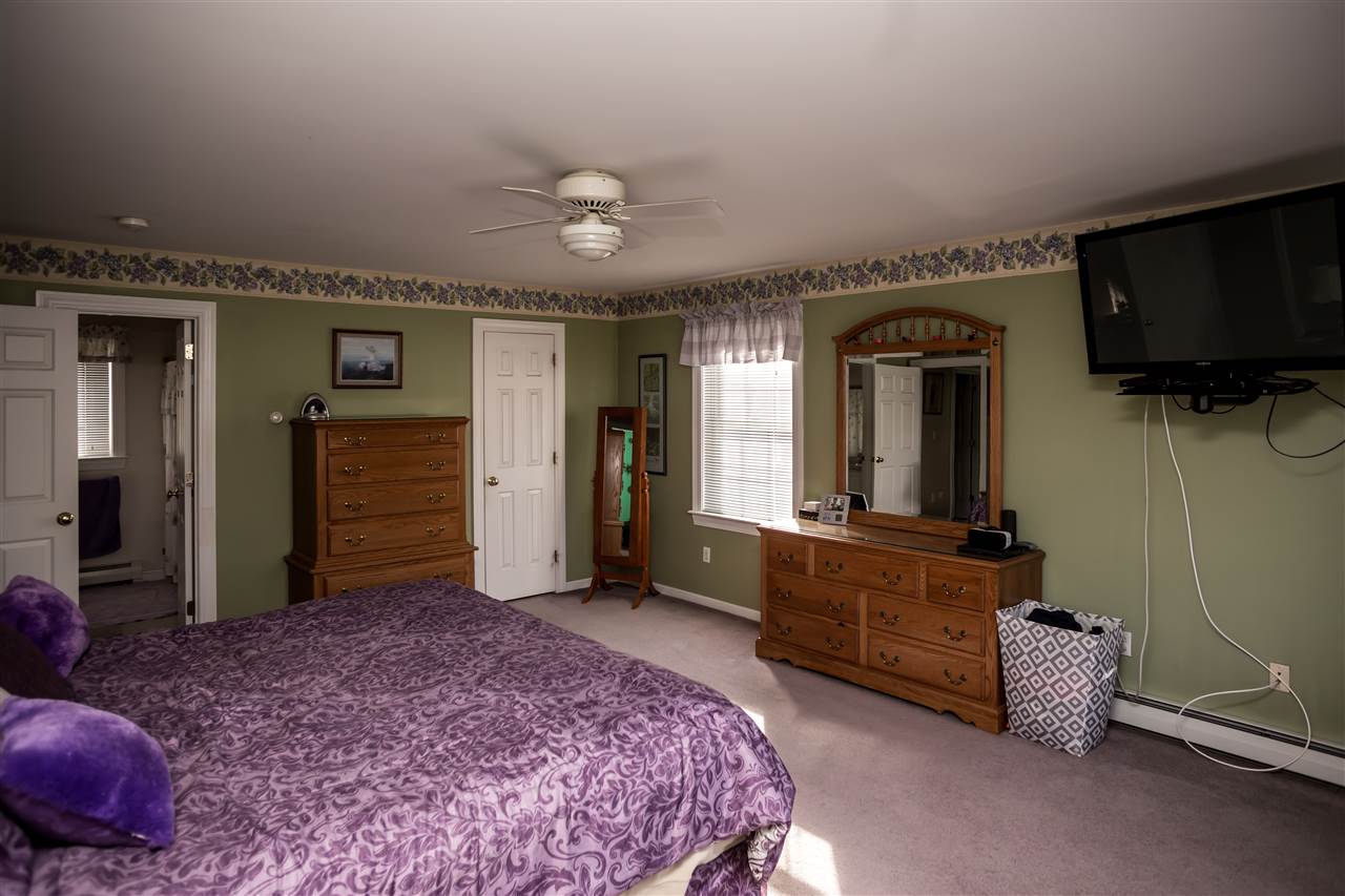 11 Benjamin Way Dover, NH 03820 - Photo 13 of 25