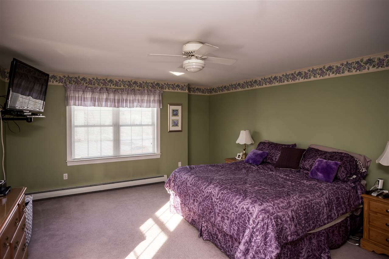 11 Benjamin Way Dover, NH 03820 - Photo 14 of 25