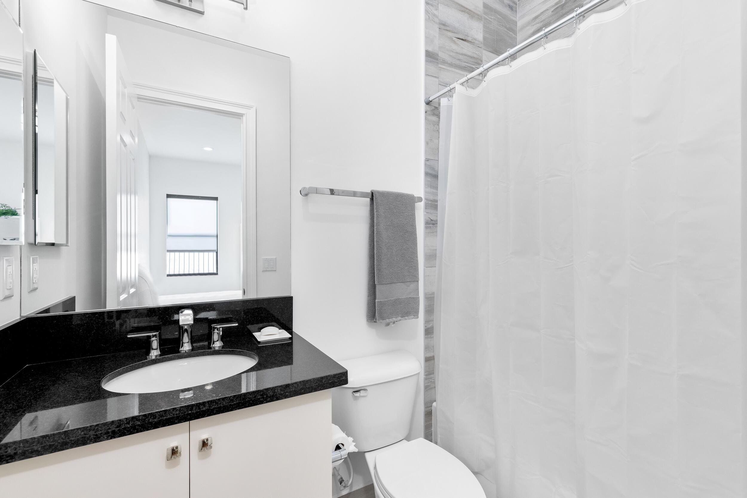 9642 Chianti Classico Terrace Boca Raton, FL 33496 - Photo 33 of 45 Guest Bathroom