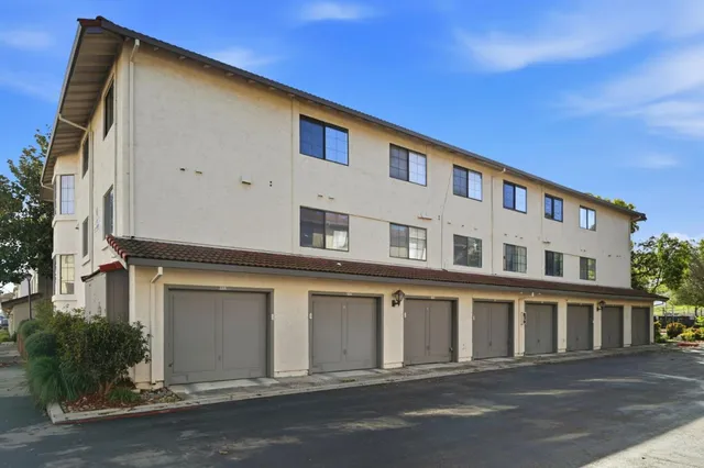 $685,000 | 403 Kenbrook Circle, San Jose, CA 95111