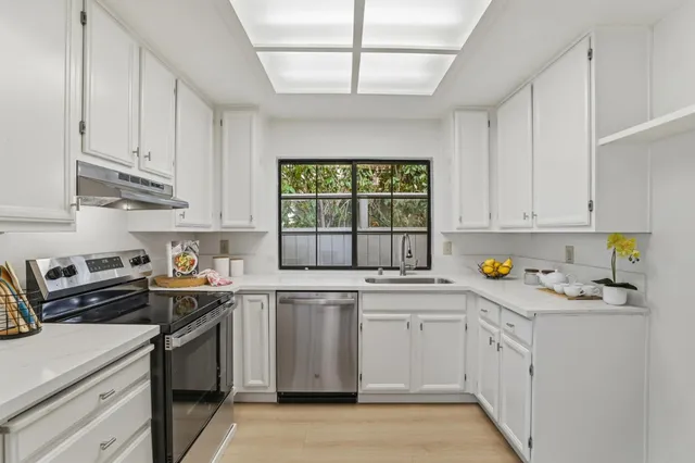 $685,000 | 403 Kenbrook Circle, San Jose, CA 95111