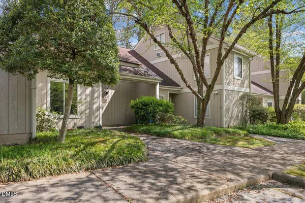 $254,900 | 4101 Five Oaks Drive, Unit 40, Durham, NC 27707