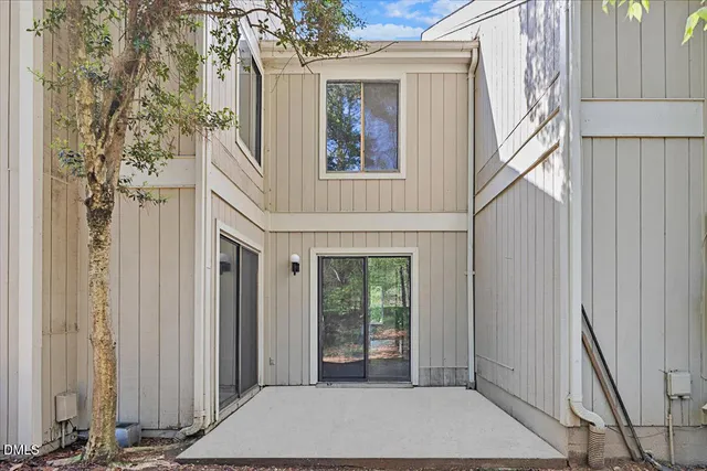 $260,000 | 4101 Five Oaks Drive, Unit 40, Durham, NC 27707