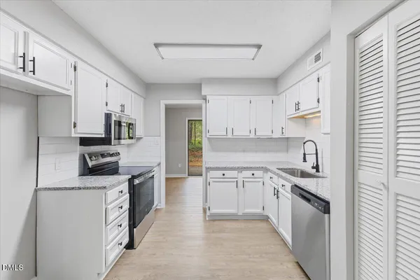 $254,900 | 4101 Five Oaks Drive, Unit 40, Durham, NC 27707