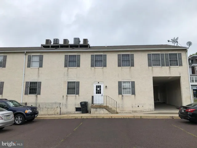 $1,300 | 358 Main Street, Unit 3, Royersford, PA 19468