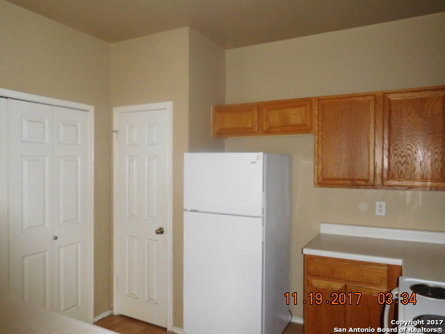 7243 Snowden Crest, Unit RIGHT San Antonio, TX 78240 - Photo 4 of 16