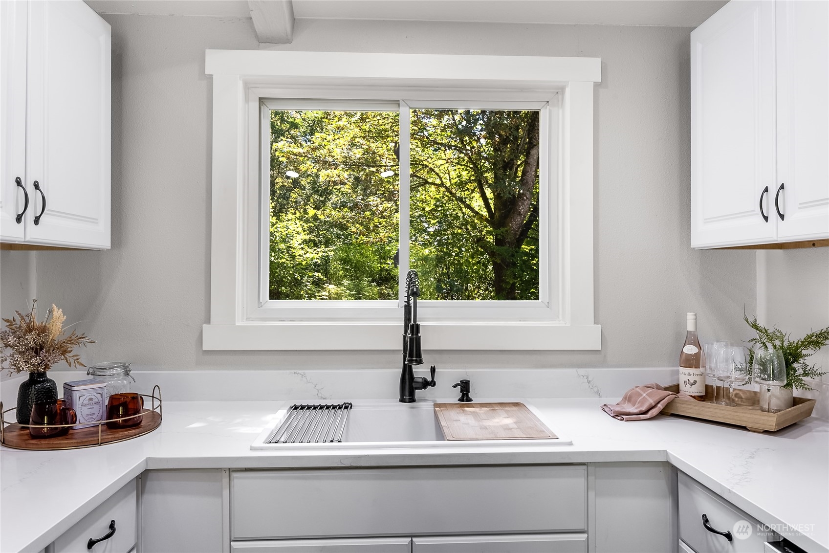 923 Tipsoo Loop North Rainier, WA 98576 - Photo 11 of 35