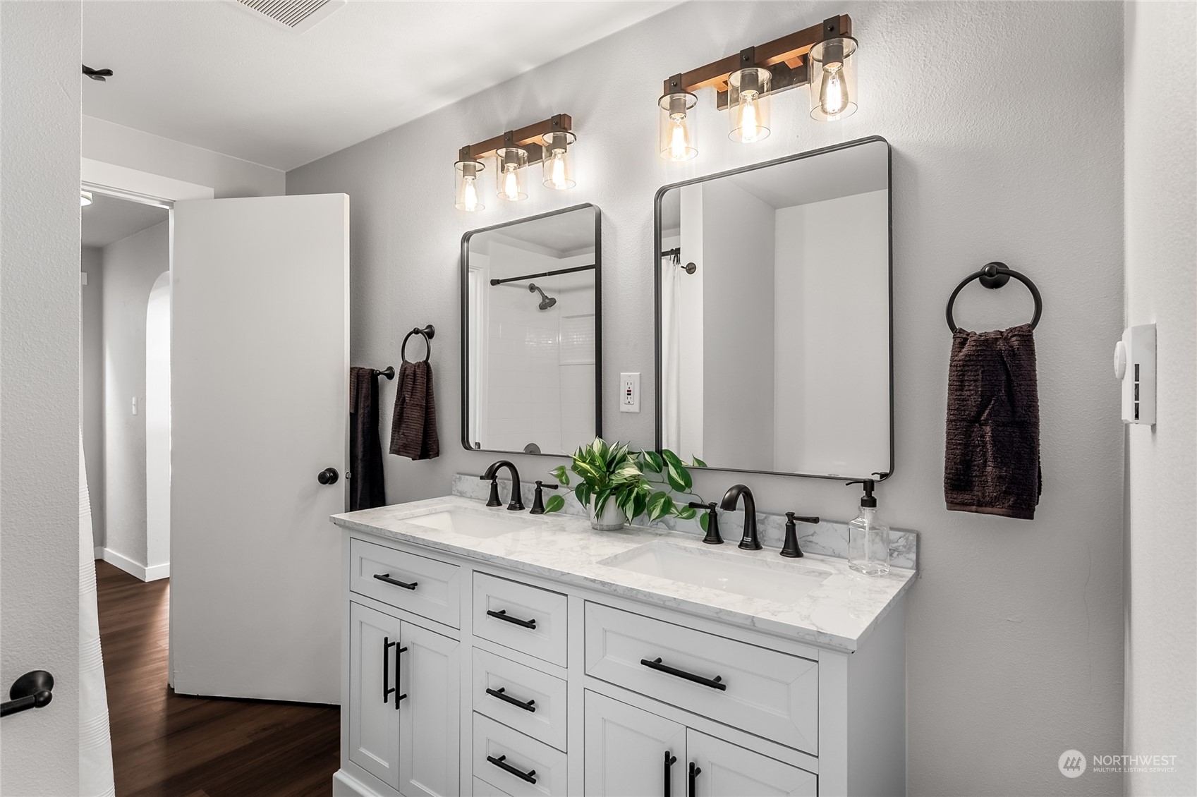 923 Tipsoo Loop North Rainier, WA 98576 - Photo 19 of 35