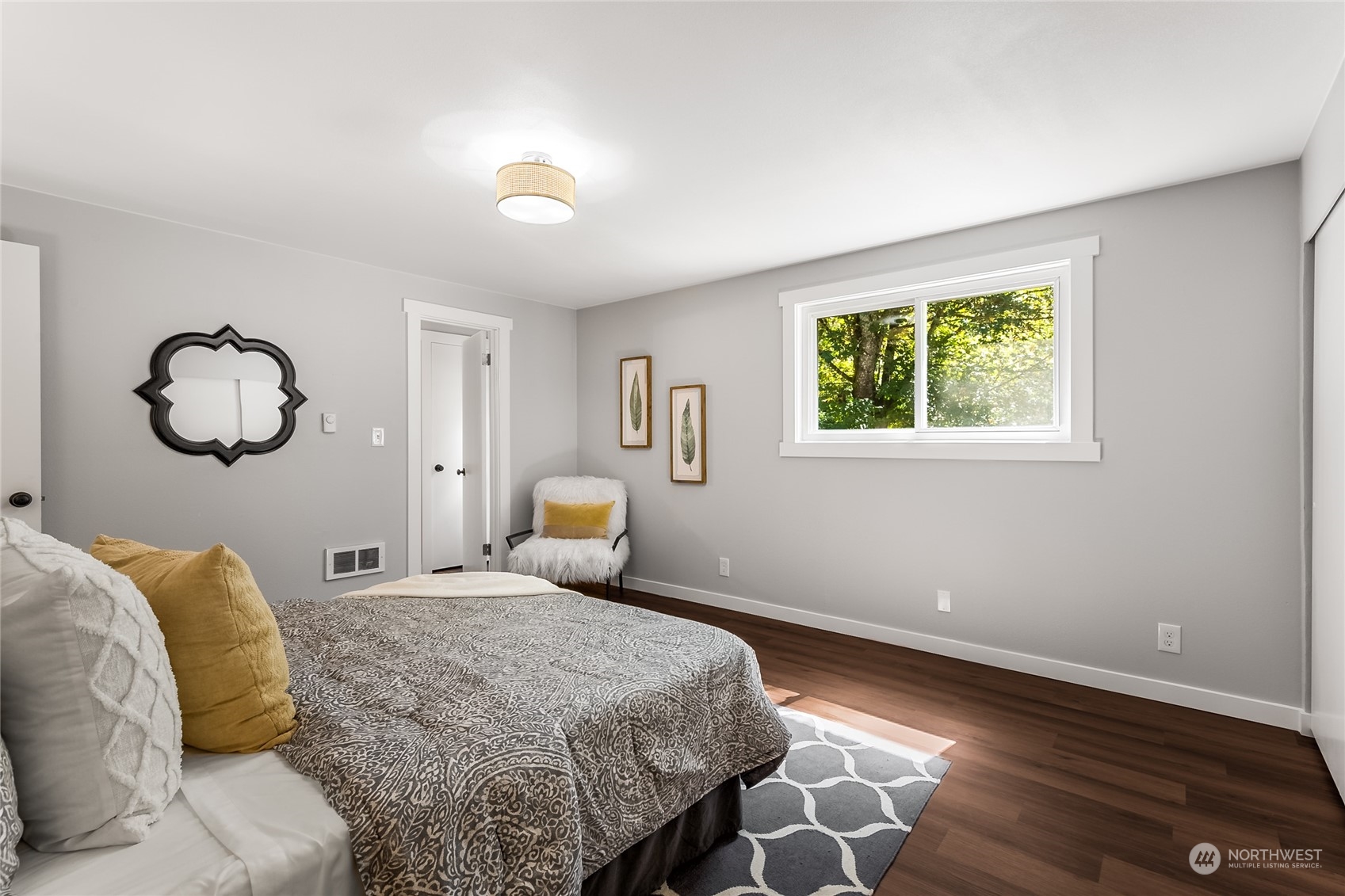 923 Tipsoo Loop North Rainier, WA 98576 - Photo 21 of 35