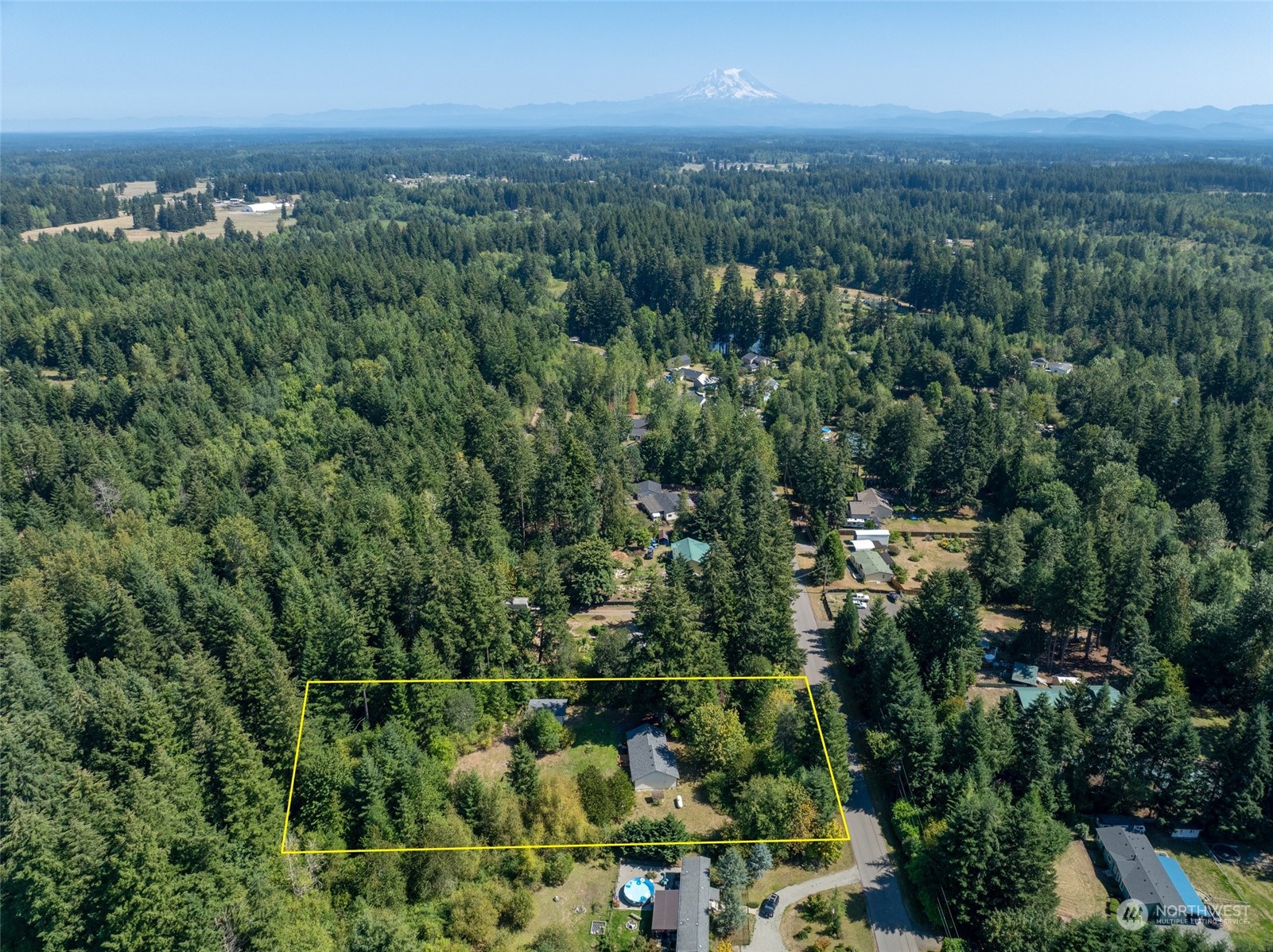 923 Tipsoo Loop North Rainier, WA 98576 - Photo 33 of 35