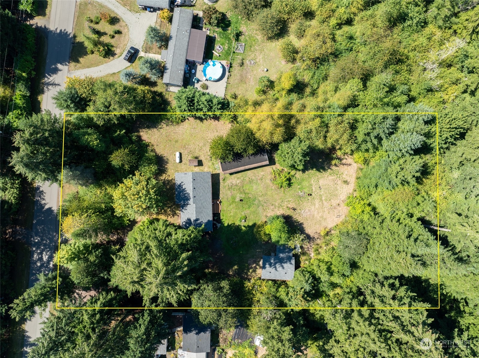 923 Tipsoo Loop North Rainier, WA 98576 - Photo 34 of 35