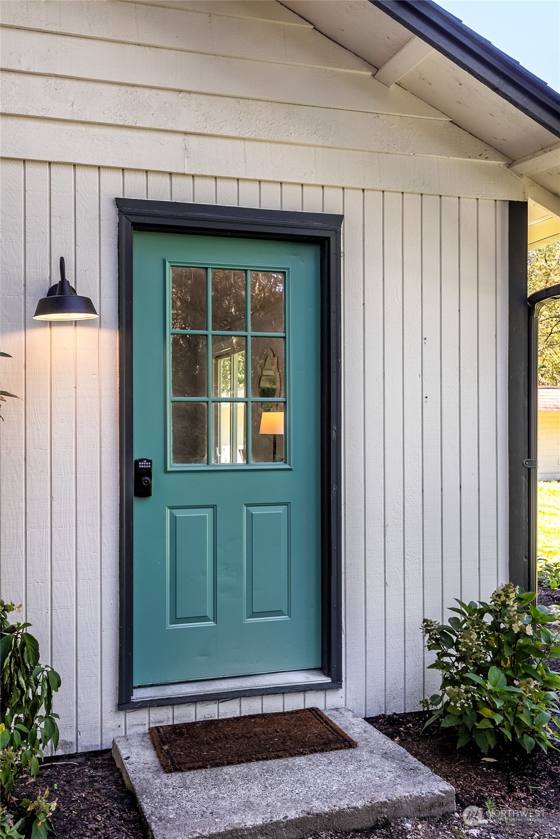 923 Tipsoo Loop North Rainier, WA 98576 - Photo 4 of 35